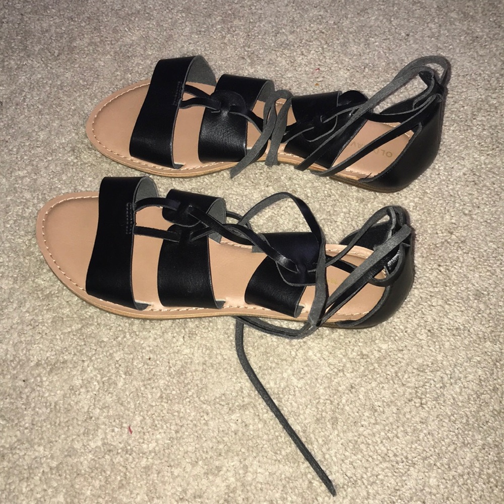NEVER WORN! Lace up FLATS